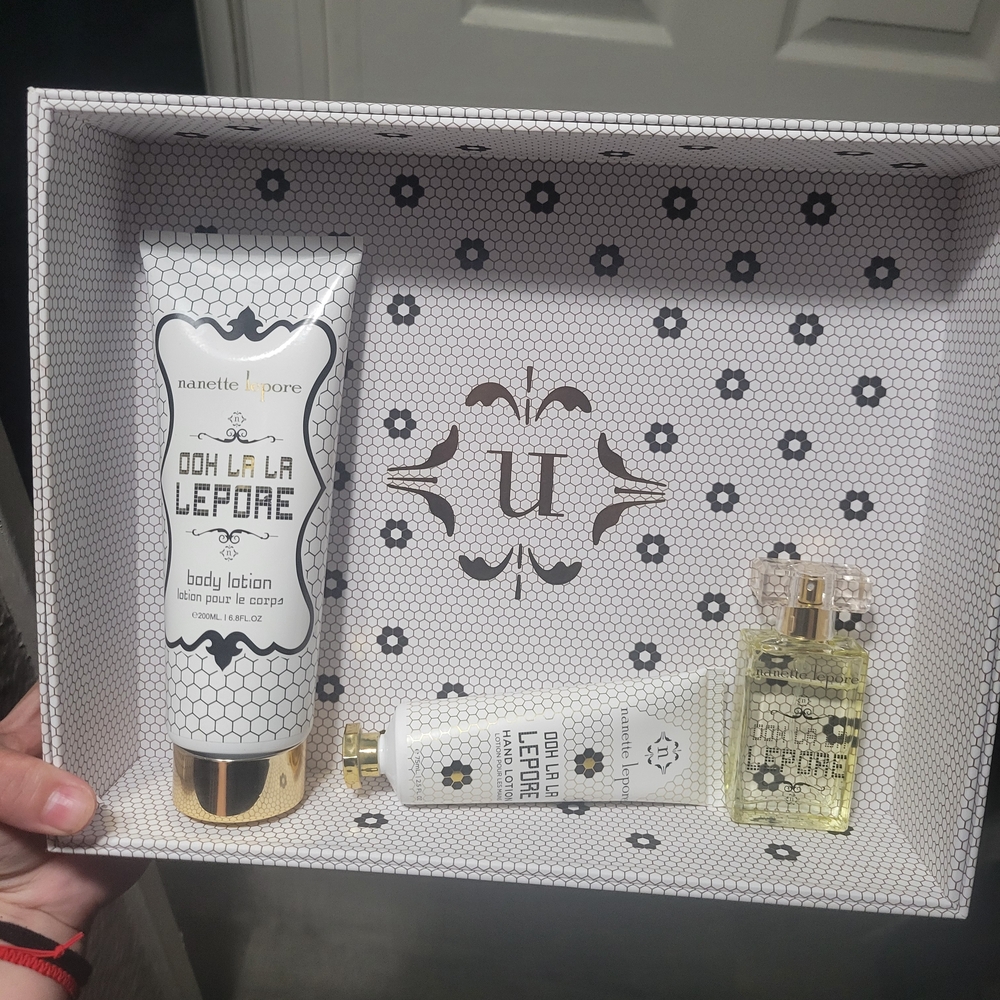 Nanette Lepore Ooh La La Lepore Body Lotion & Fragrance Set - White